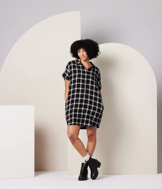 Amaris Dress, Black/Taupe Plaid