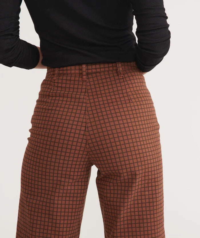 Pull&Bear elasticated waist trouser in brown check | ASOS