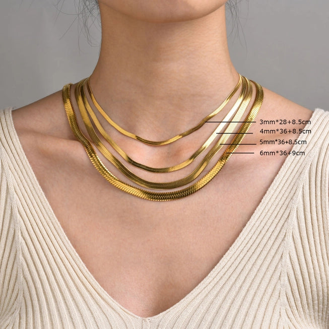 Herringbone pattern 3mm gold necklace chain